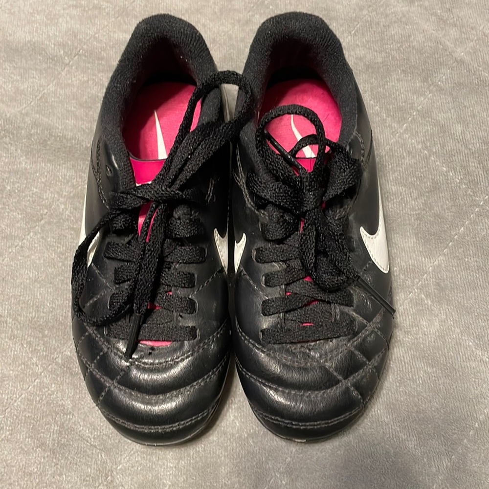 Nike Girls Soccer Cleats SZ 10C